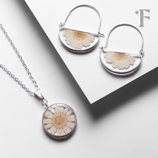 Arctic Bloom Collection | White Daisy | Artificial Jewelry | Florgem