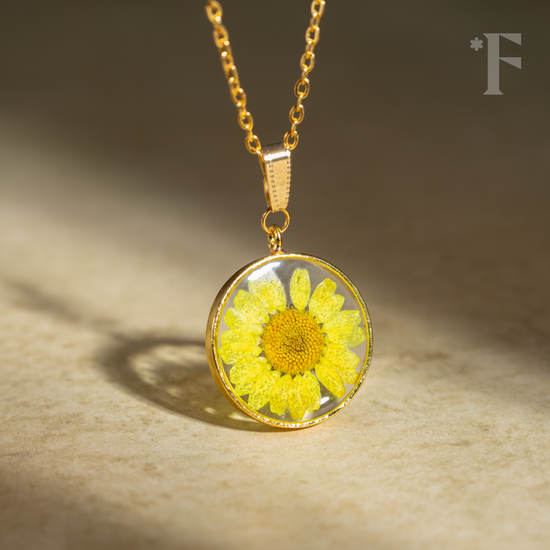 Golden Daisy Necklace | Botanical Jewelry | Florgem